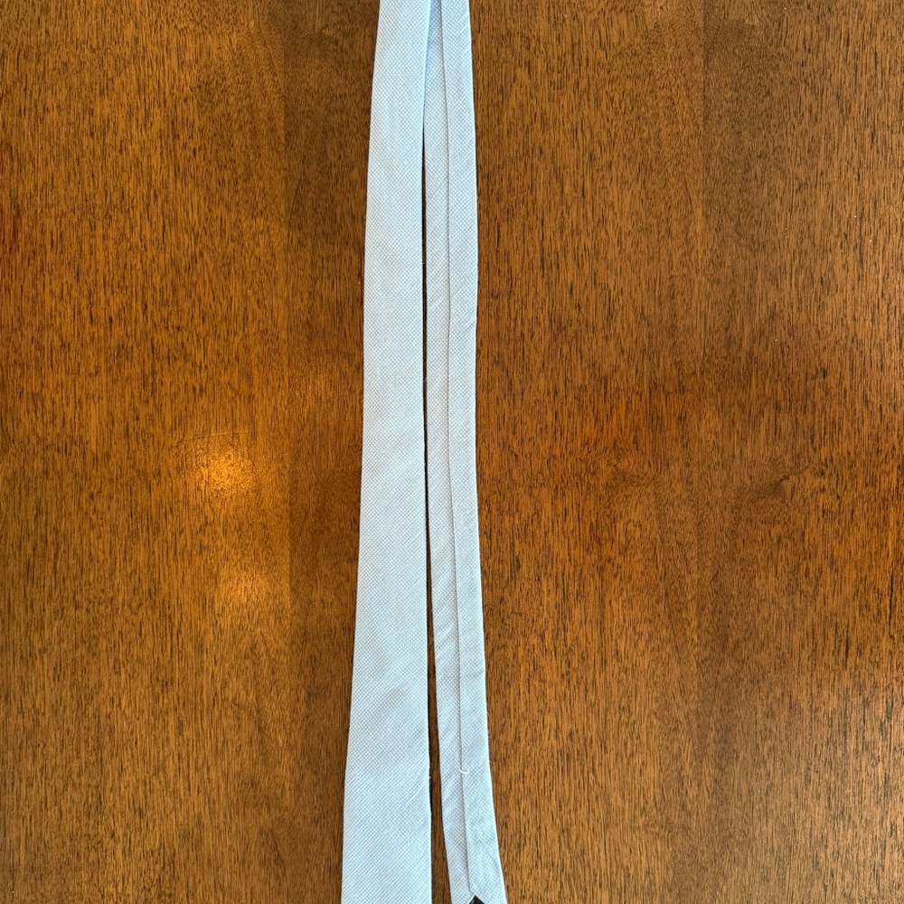 Source Unknown Light Blue Tie